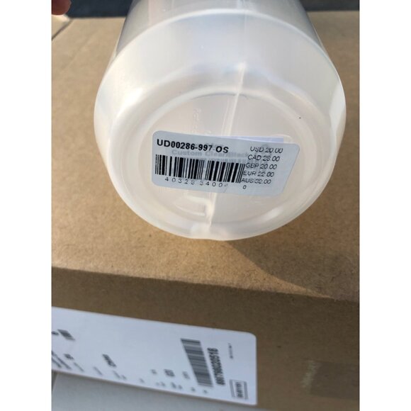 Peloton x Camelbak x Lululemon Clear Podium Water Bottle 24oz- 1 Unit Quantity 1 - Picture 6 of 6